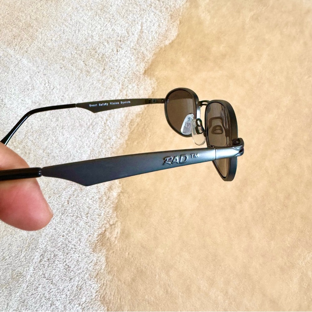 Vintage Y2K Gunmetal Gray Sunglasses - Picture 3 of 6